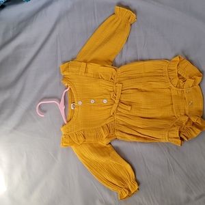 NWT Baby Girl 6-12 months Romper with Headband Ribbon